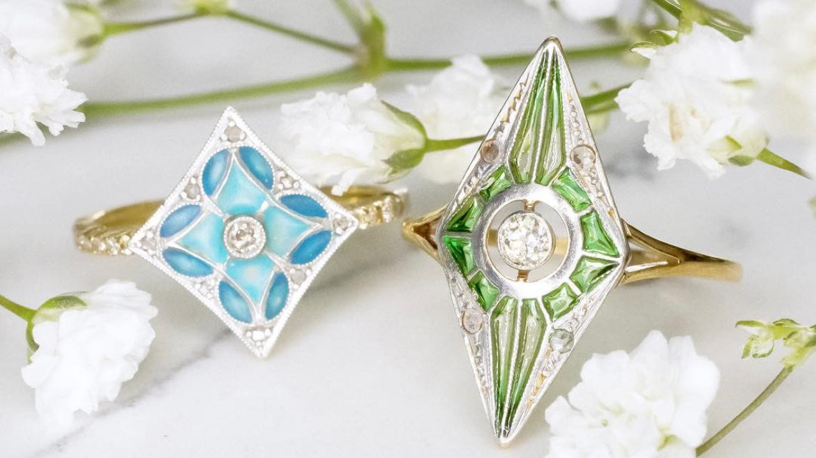 Plique-à-Jour Jewelry: A Translucent Delight